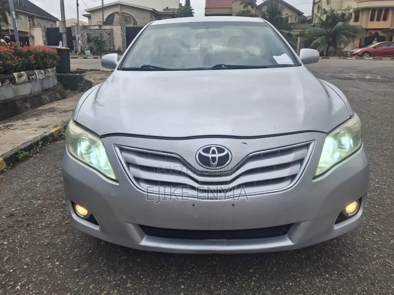 Toyota Camry 2010 Silver