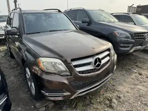Mercedes-Benz GLK-Class 350 4MATIC 2014 Brown
