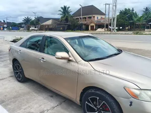 Toyota Camry 2011 Gold