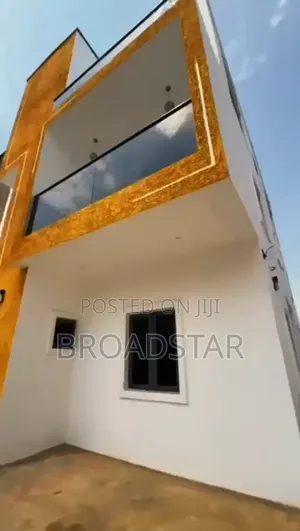 Furnished 4bdrm Duplex in Life Camp for sale