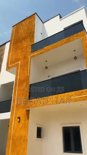 Furnished 4bdrm Duplex in Life Camp for sale