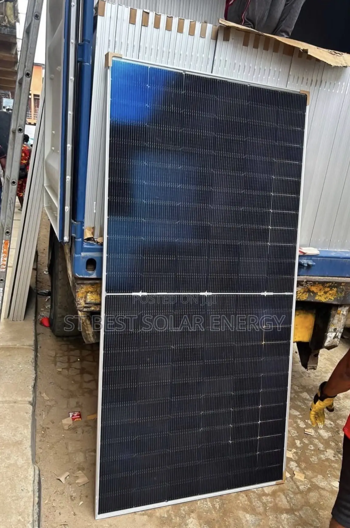 Jinko Panel 650W