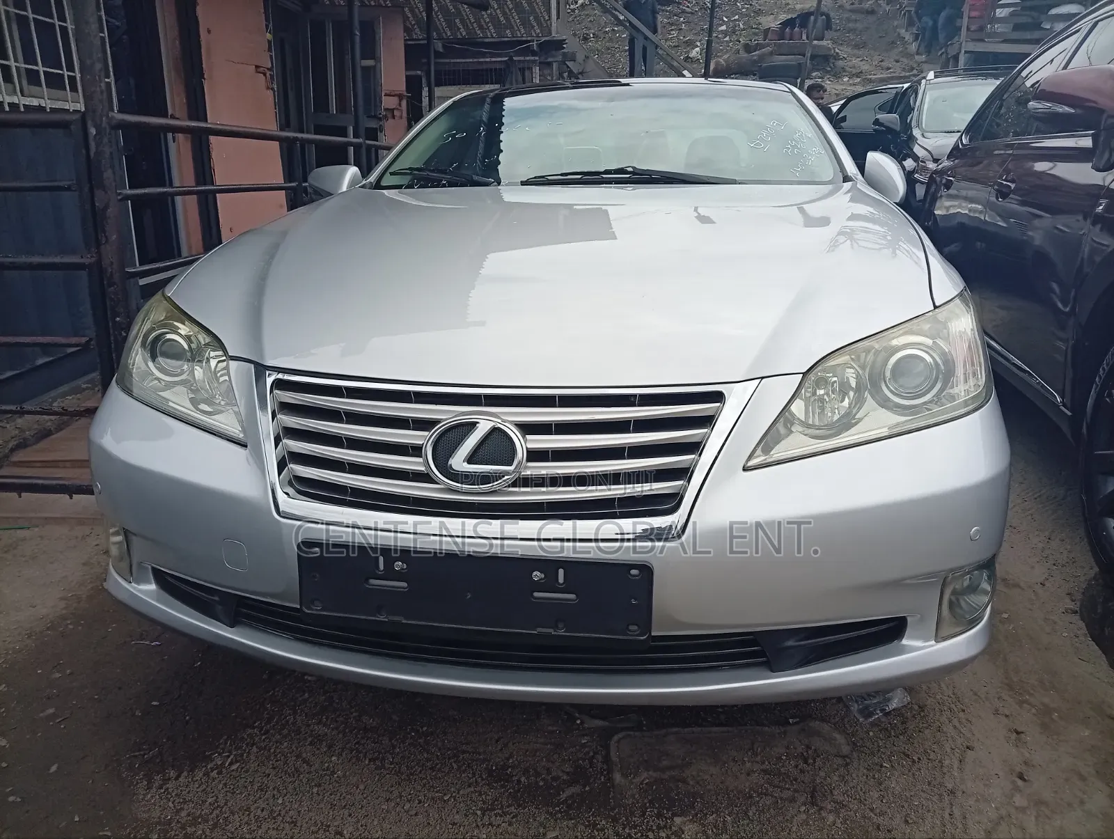 Lexus ES 2012 Silver