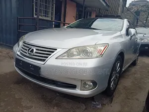 Lexus ES 2012 Silver