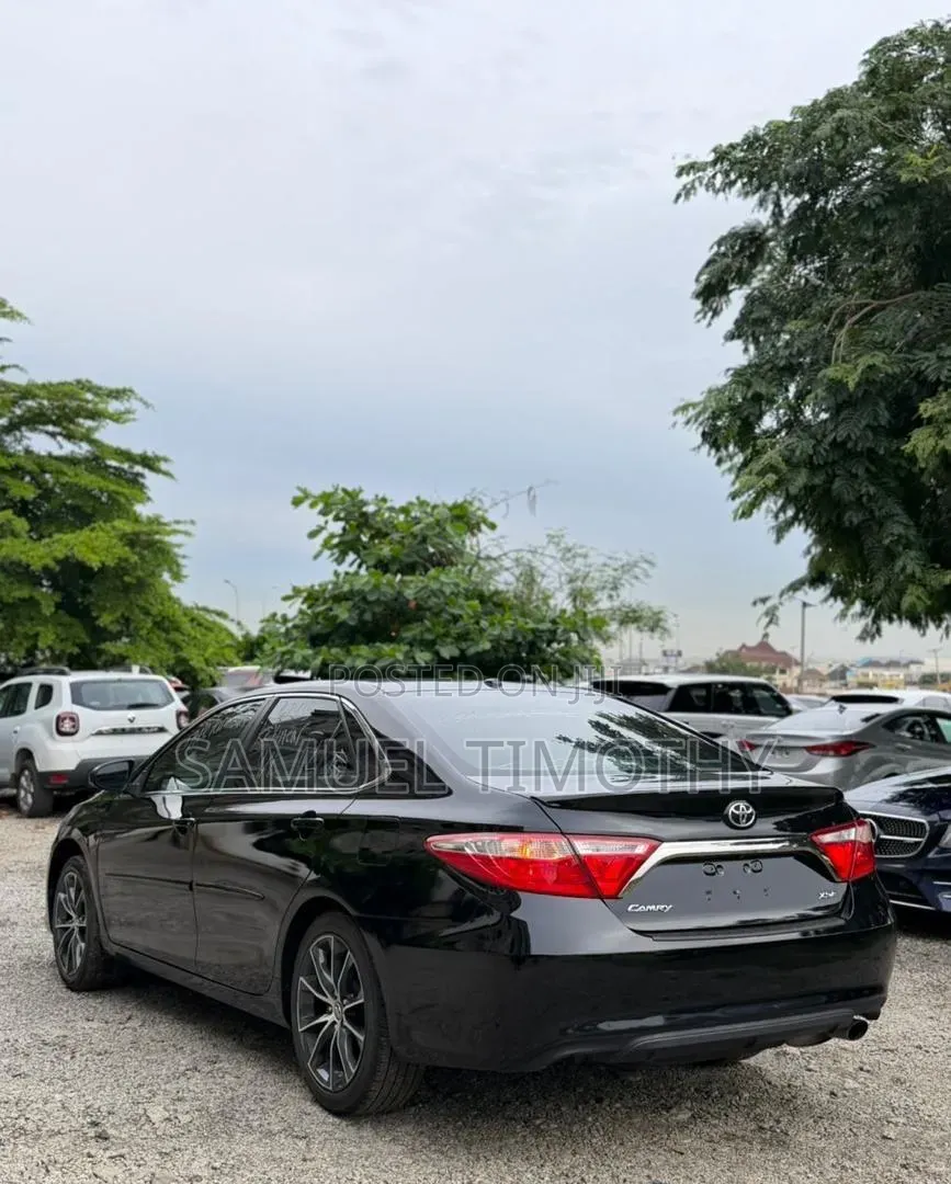 Toyota Camry 2017 Black