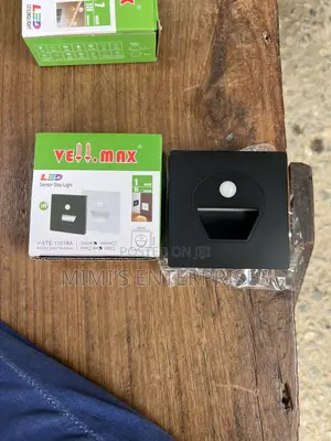 Step Light With Censor Vellmax