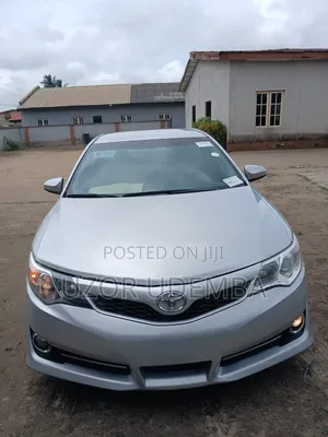 Toyota Camry 2014 Silver