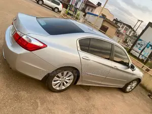 Honda Accord Sport 4dr Sedan FWD (2.4L 4cyl 2A) 2013 Blue