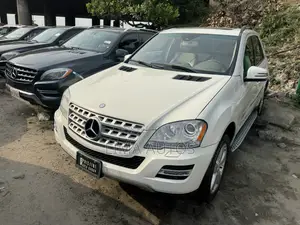 Mercedes-Benz M Class ML 350 4Matic 2011 White