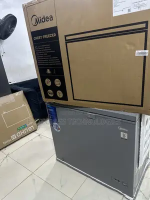 Durable Midea MDRC34SFZG43 250 Litres