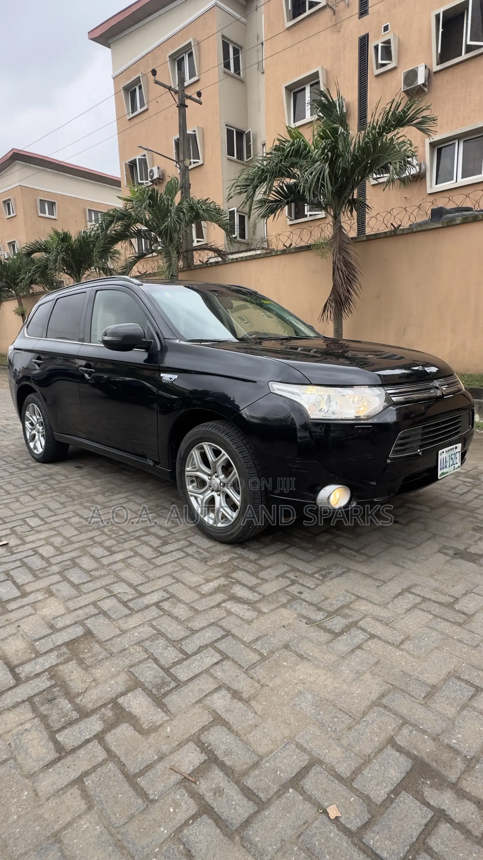 Mitsubishi Outlander 2.4 PHEV AWD 2014 Black