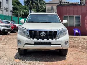Toyota Land Cruiser Prado 2017 White