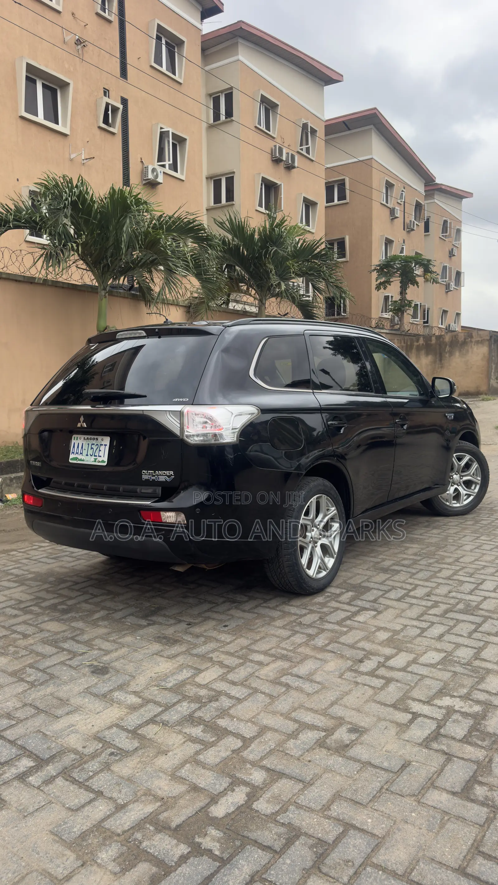 Mitsubishi Outlander 2.4 PHEV AWD 2014 Black