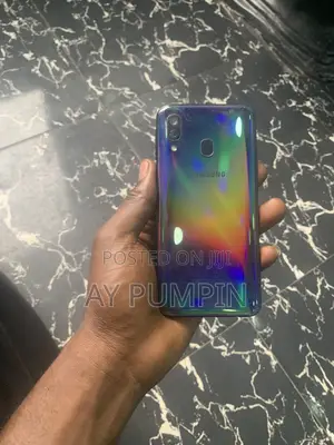 Samsung Galaxy A40 64 GB Blue