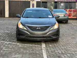 Hyundai Sonata Limited 2.0T Sedan (2.0L 4cyl 6A) 2013 Gray