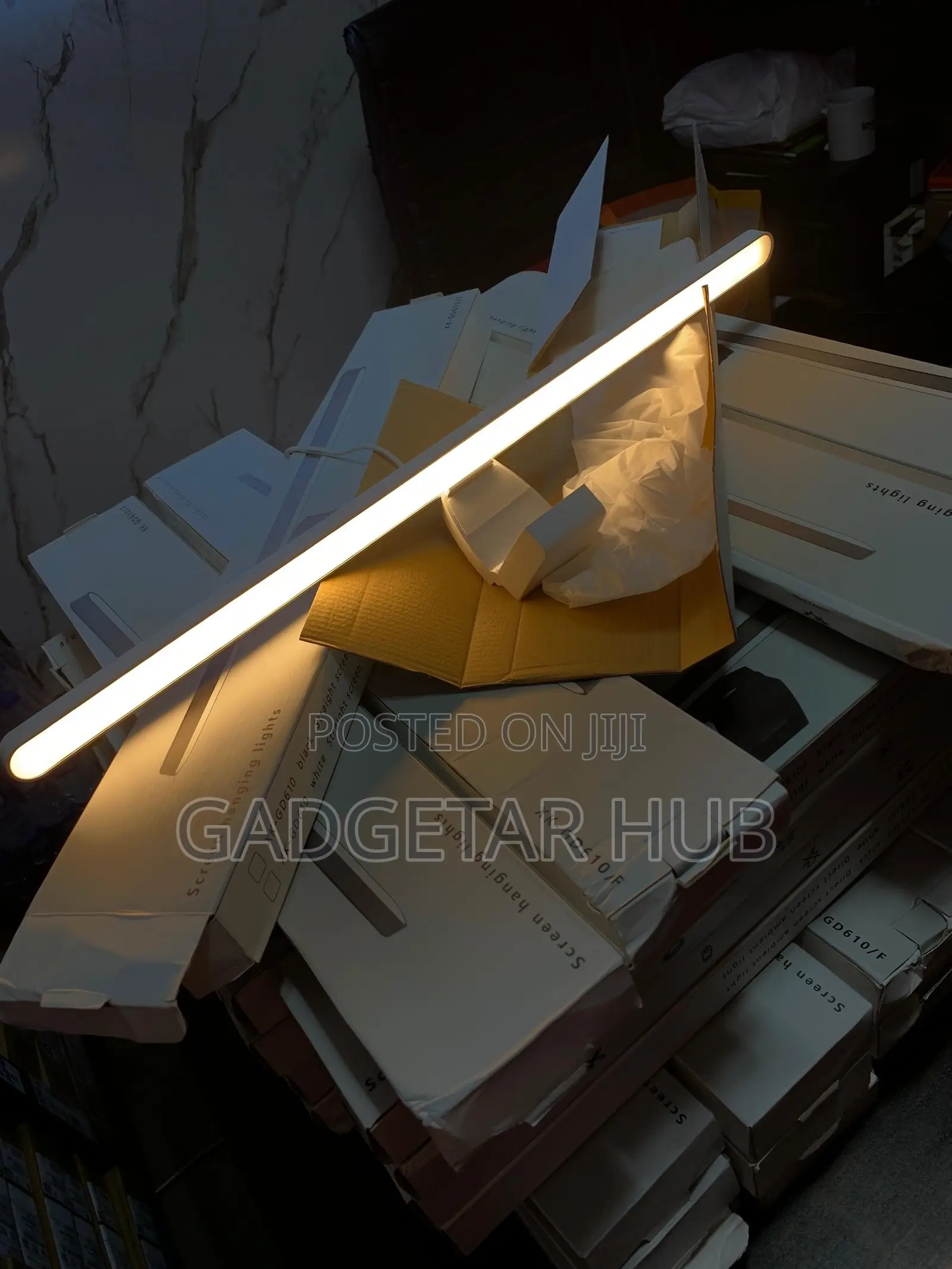 XK-GD610 “Screen Hanging Light”