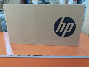 New Laptop HP 250 G10 8GB Intel Core i3 SSD 256GB