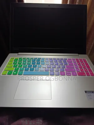 Laptop Lenovo IdeaPad 330 4GB Intel Core i3 HDD 1T
