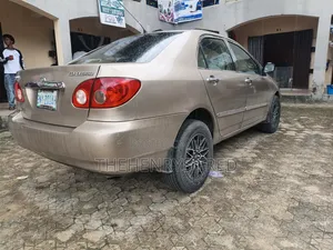 Toyota Corolla S 2007 Gold