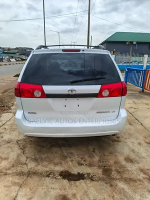 Toyota Sienna 2008 White