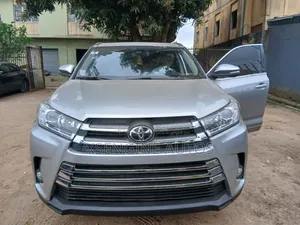 Toyota Highlander 2018 Silver