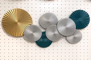 Wall Decor to Beauty House's