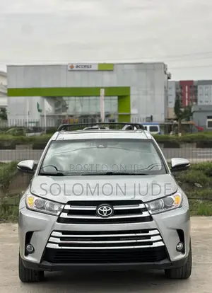 Toyota Highlander 2019 Silver