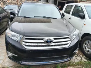 Toyota Highlander 3.5L 4WD 2013 Black
