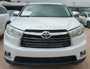 Toyota Highlander Limited Platinum 4dr SUV AWD (3.5L 6cyl 6A) 2015