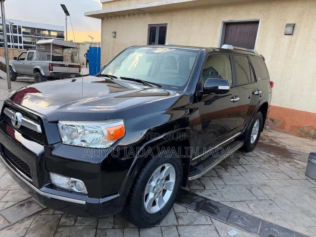 Toyota 4-Runner 2010 Black