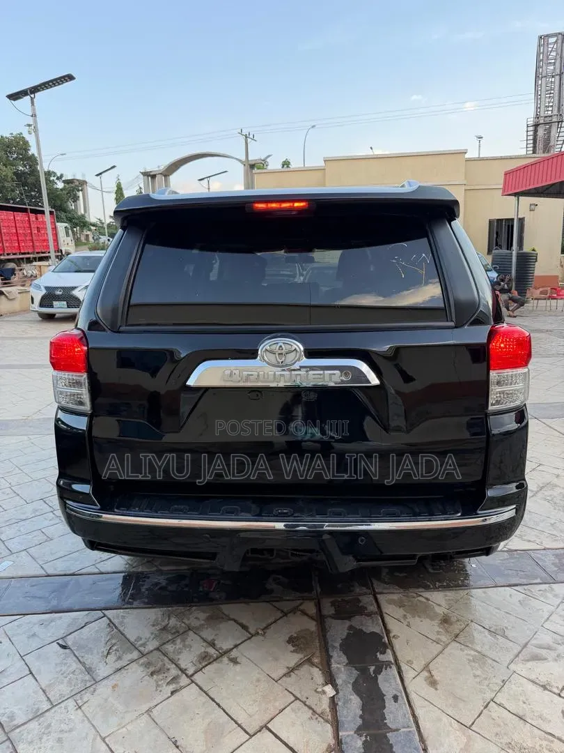Toyota 4-Runner 2010 Black