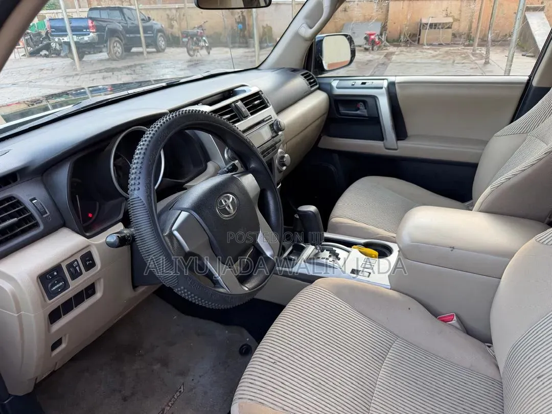 Toyota 4-Runner 2010 Black