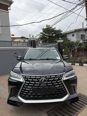 Lexus LX 570 AWD 2017 Black