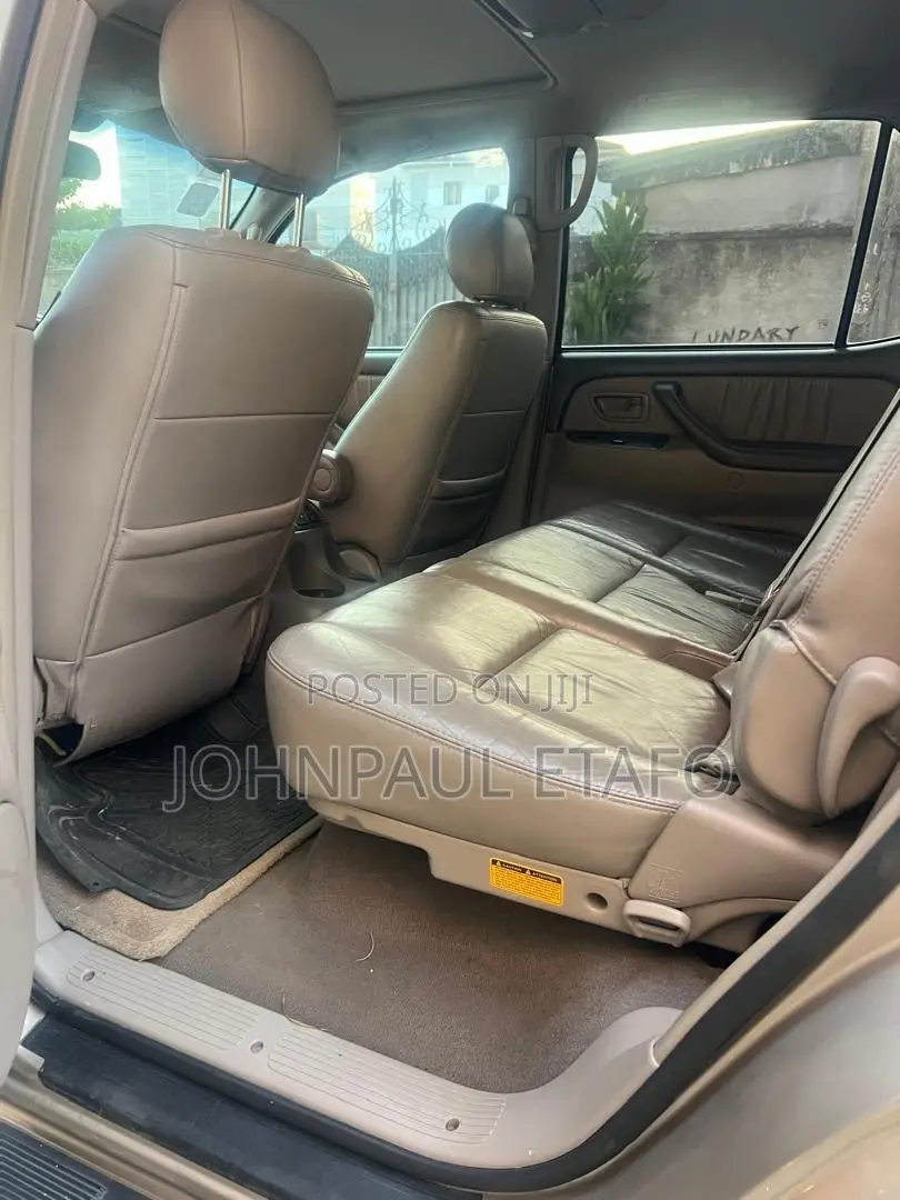 Toyota Sequoia 2005 Gold