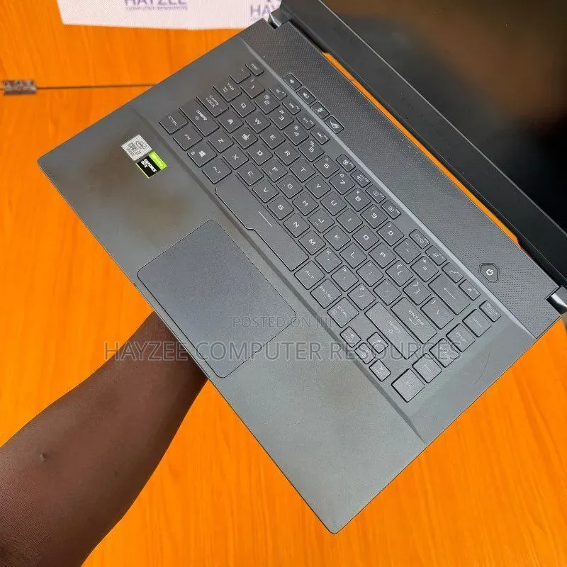 Laptop Asus ROG Zephyrus M15 GU502LU 16GB Intel Core i7 SSD 512GB