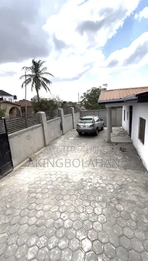 Furnished 3bdrm Apartment in Elebu - Orita Merin-, Akala Express