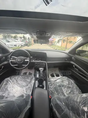 Hyundai Elantra 2022 Gray
