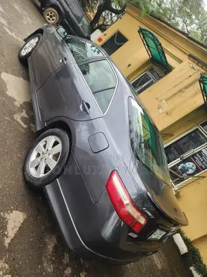 Toyota Camry 2010 Gray
