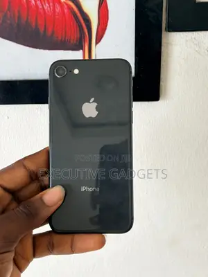 Apple iPhone 8 64 GB Black
