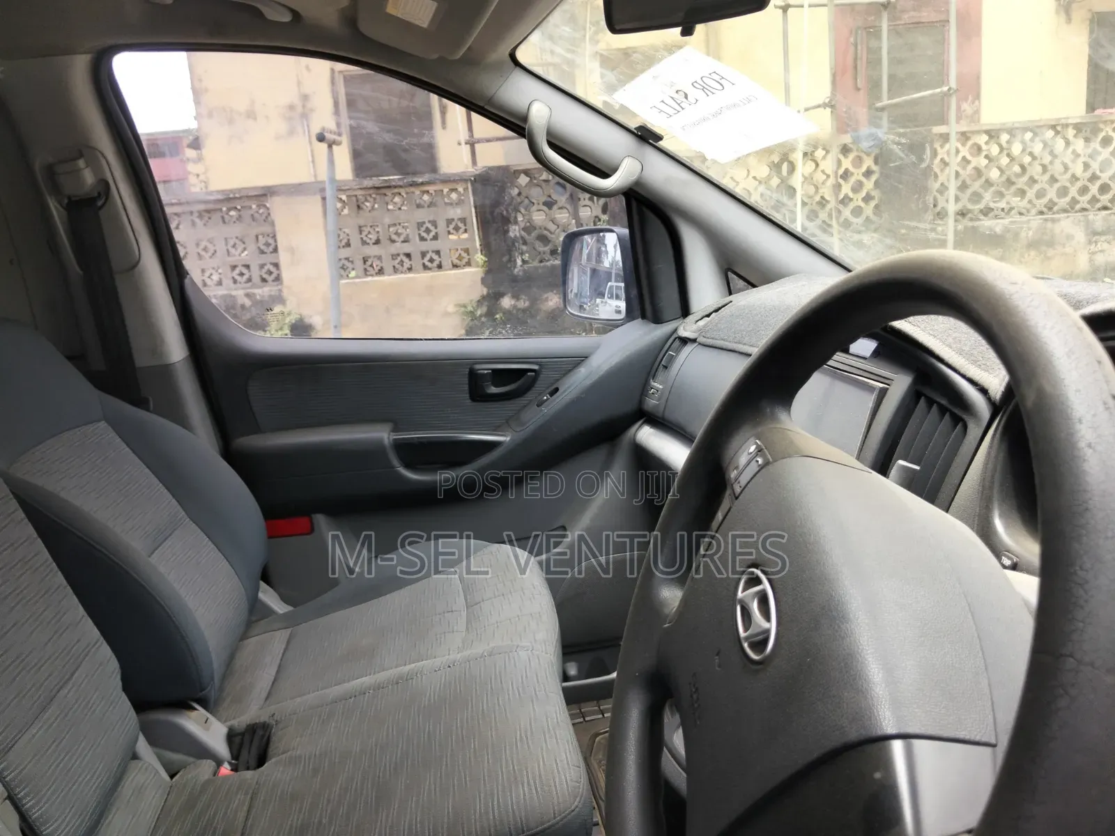 Hyundai H1 2012 White