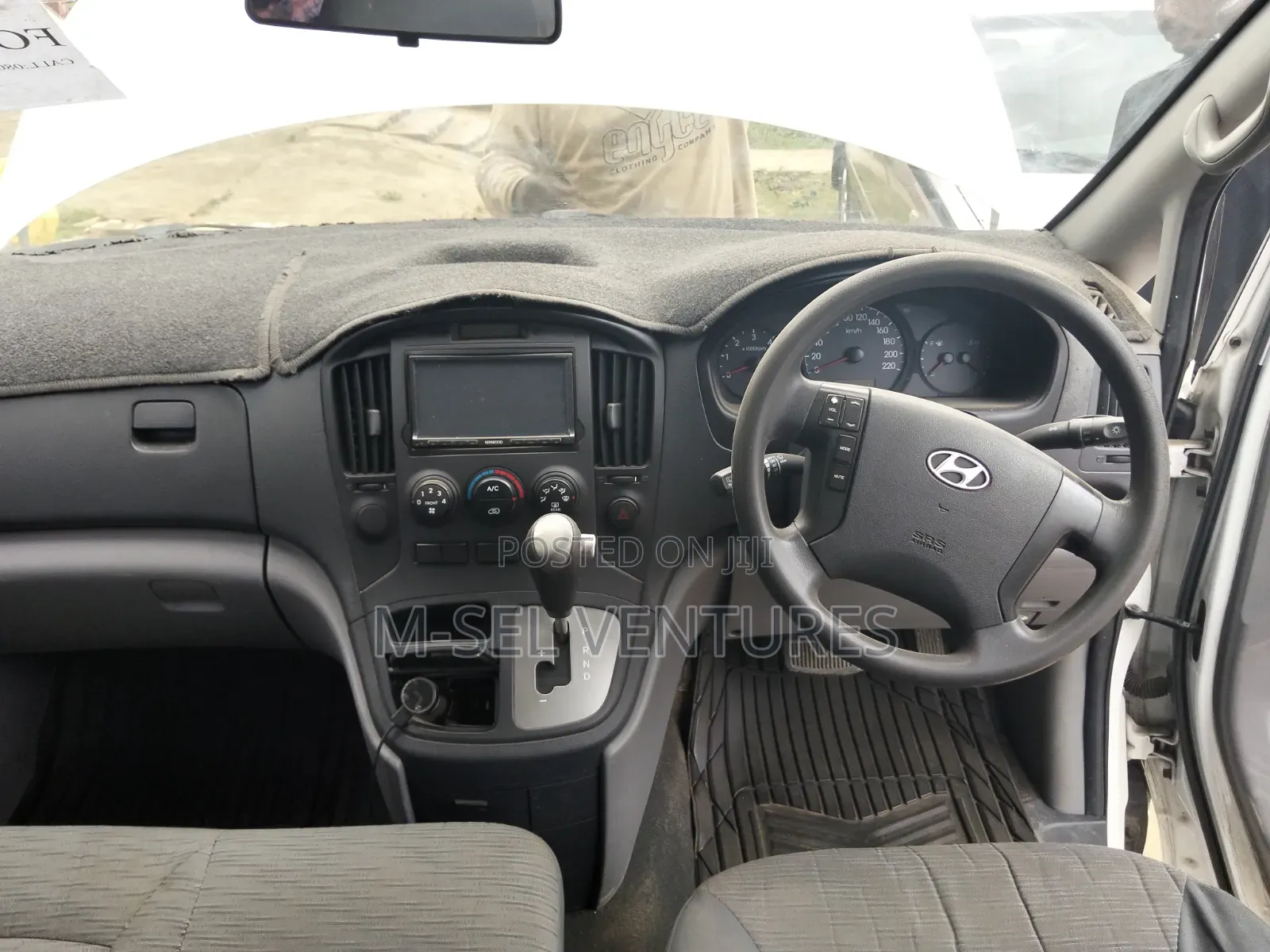 Hyundai H1 2012 White