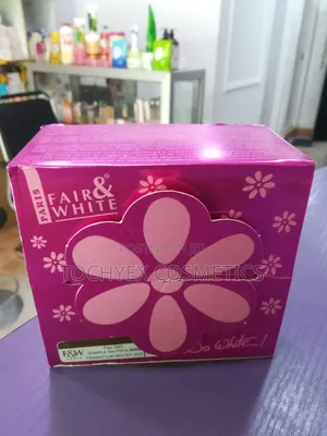 Fair and White So White Lait Skin Perfector Soap