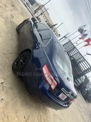 Toyota Camry XLE V6 4dr Sedan (3.5L 6cyl 6A) 2011 Blue