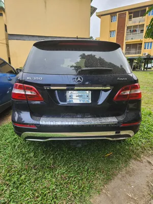 Mercedes-Benz M Class 2012 Blue