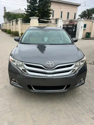 Toyota Venza AWD 2010 Gray