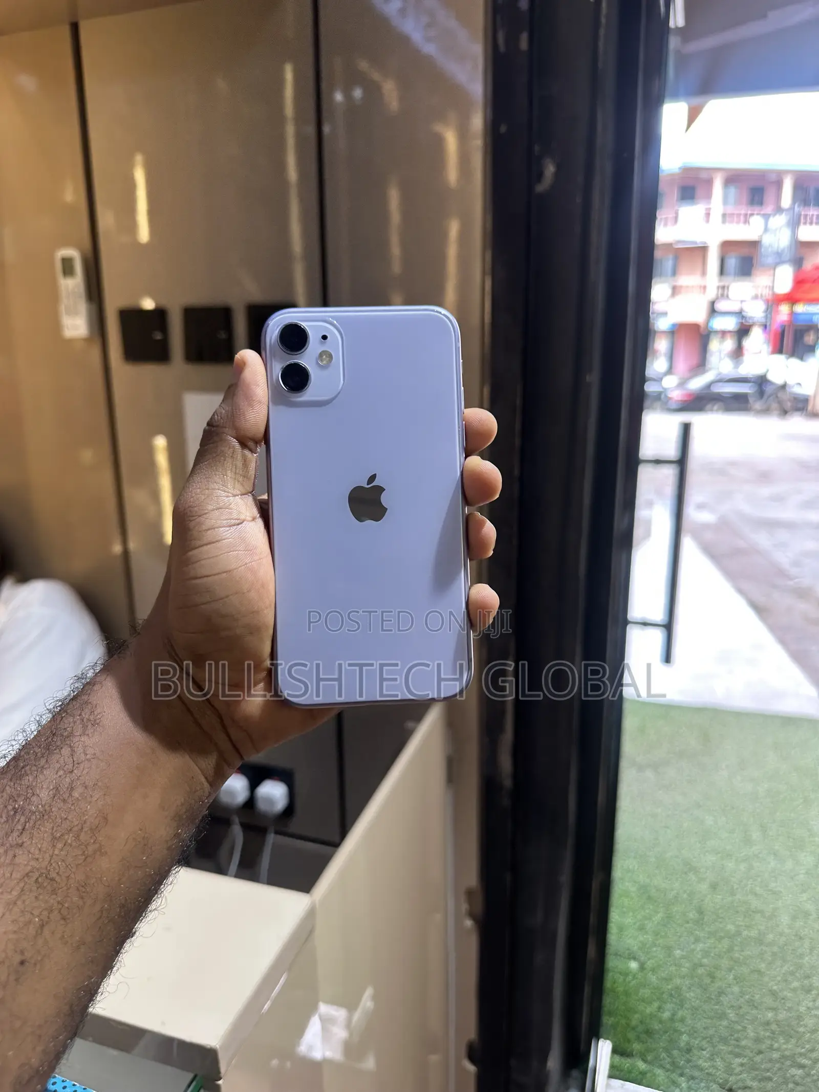 Apple iPhone 11 64 GB Purple