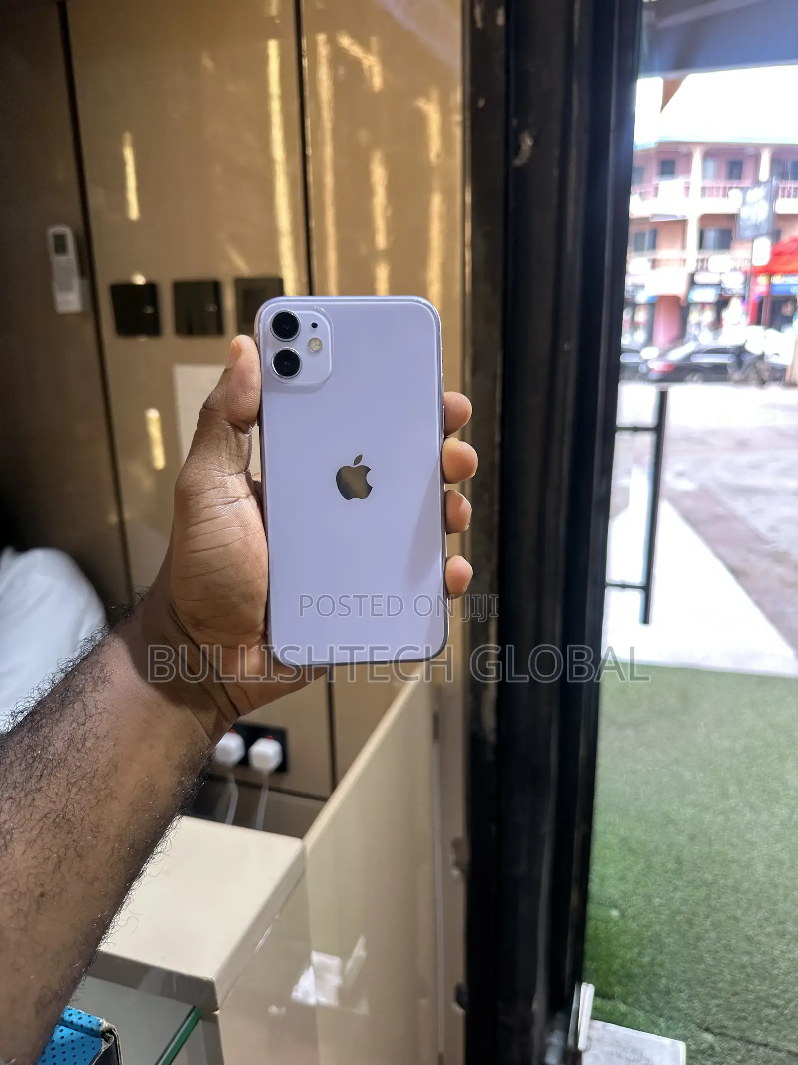 Apple iPhone 11 64 GB Purple