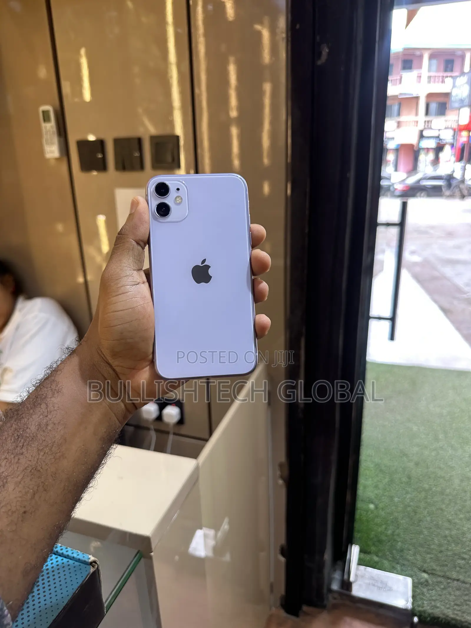 Apple iPhone 11 64 GB Purple