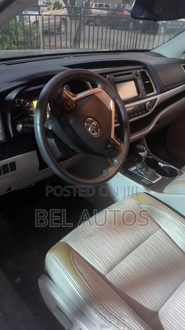 Toyota Highlander 2015 Gray