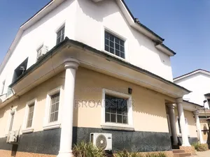 Furnished 4bdrm Duplex in Life Camp for sale